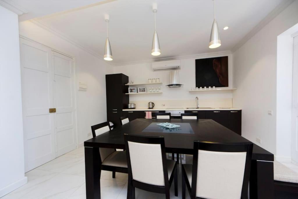 Ag3 - Large, Bright And Stylish Appartement Valletta Buitenkant foto